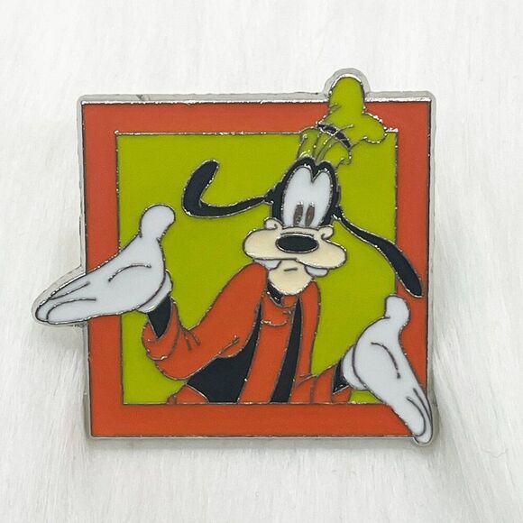 🔮 5/$25 Disney Mickey Mouse‎ And Friends Goofy Pin - Picture 1 of 2
